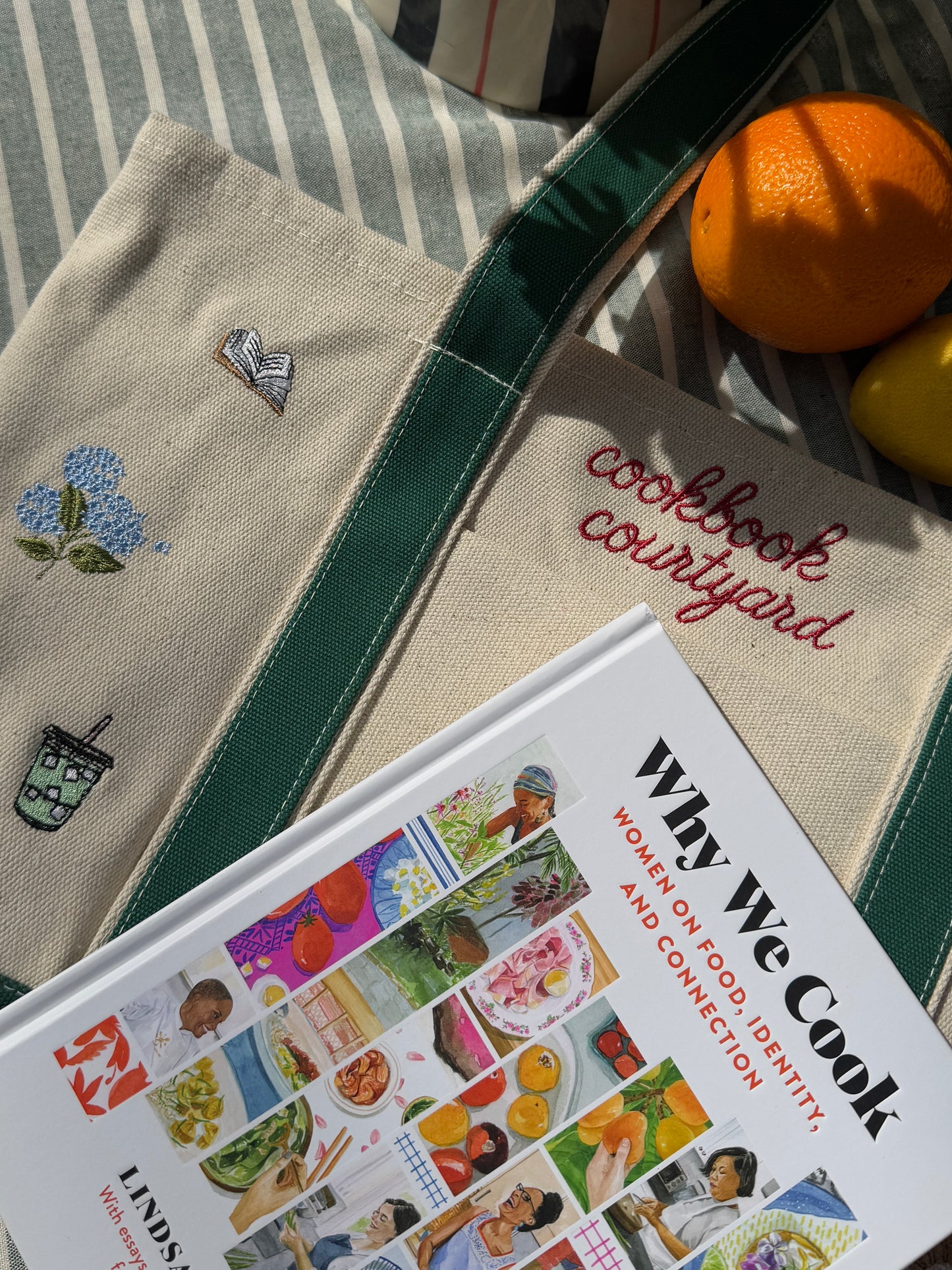 Cookbook Courtyard x Knotty But Sweet: The Farmer's Market Tote